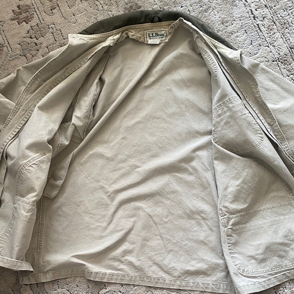 L.L. Bean Womanss Tan Jacket with Dark Green Collar - Picture 8 of 9